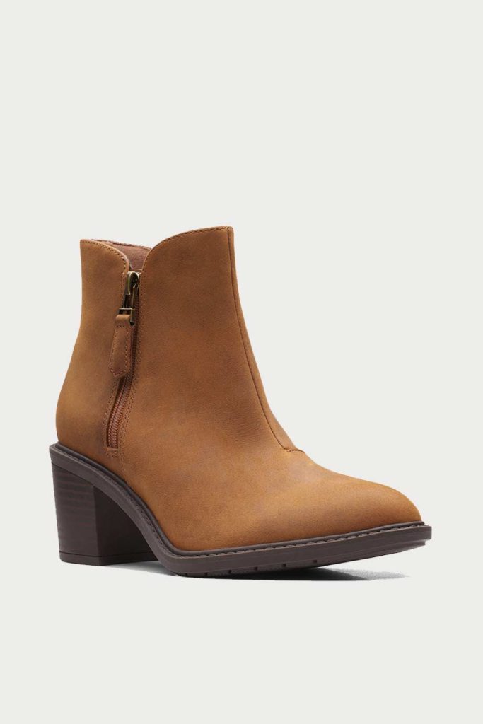 spiridoula metheniti shoes xalkida scene zip dark tan clarks 2 p