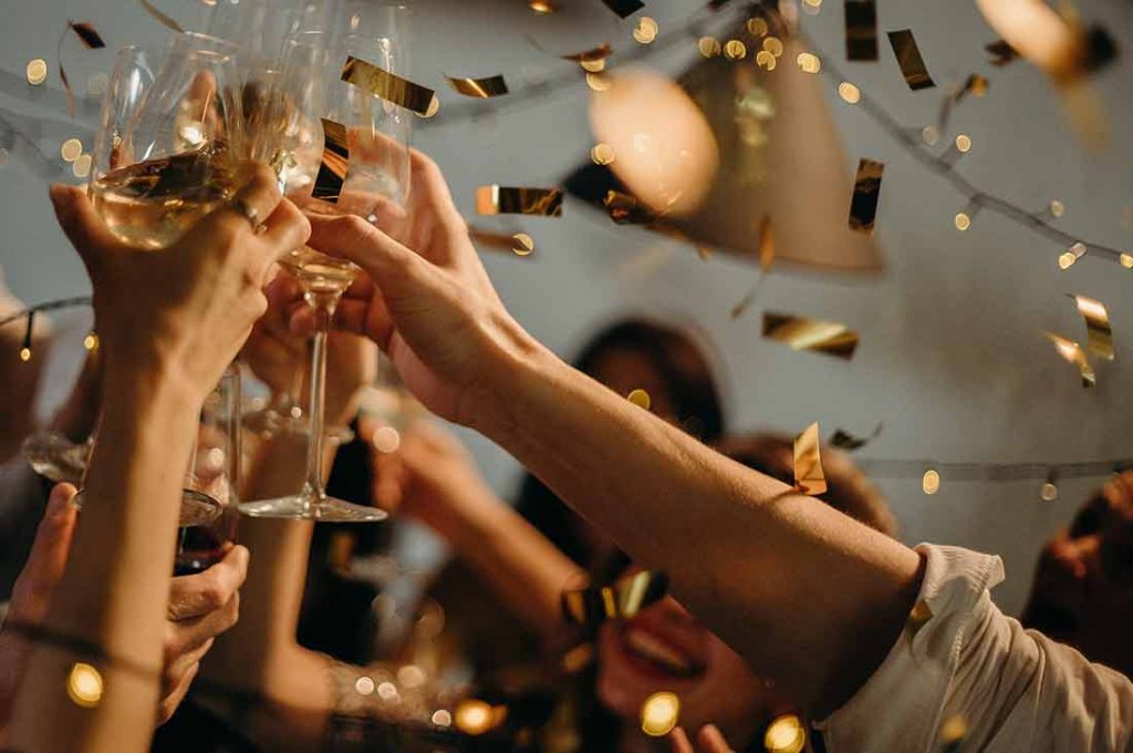new years resolutions mia diaforetiki proseggisi spiridoula metheniti 1 2
