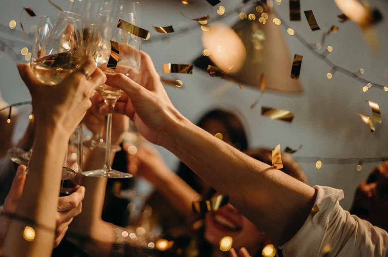 new years resolutions mia diaforetiki proseggisi spiridoula metheniti 1 2