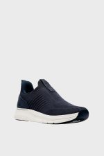 clarks motion trek in navy knit 1
