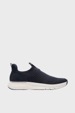 clarks motion trek in navy knit