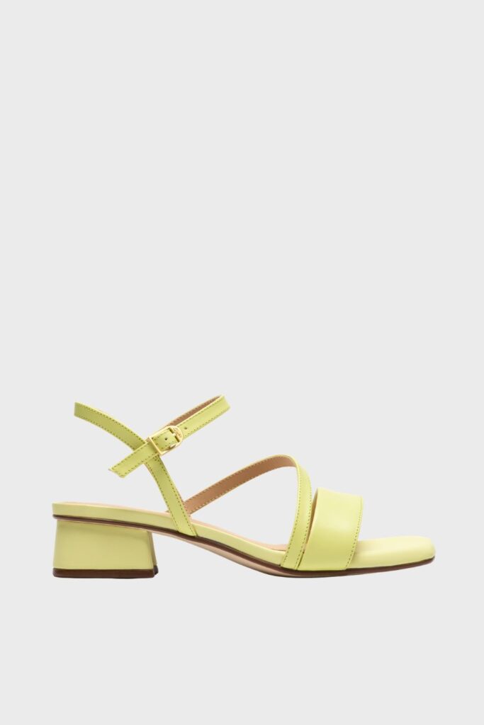 clarks serina 35 strap lime