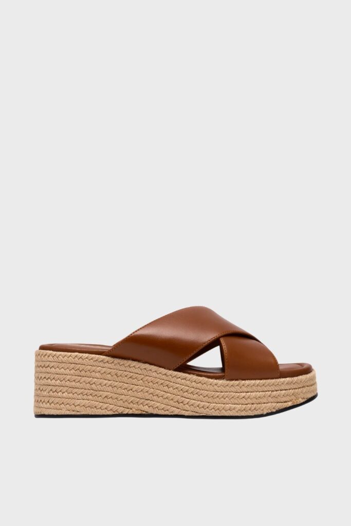 clarks tessiah cross tan