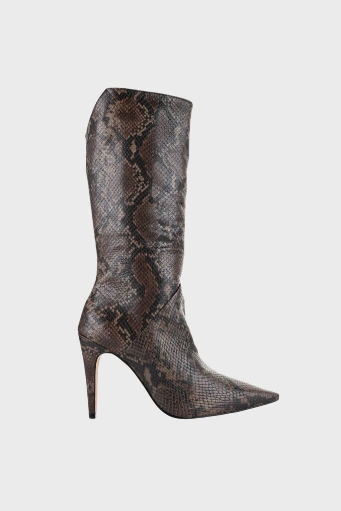 carrano 754041 skn python