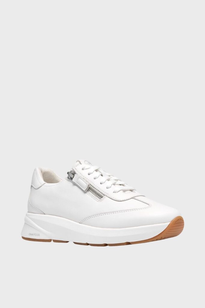 clarks code r run white leather 1