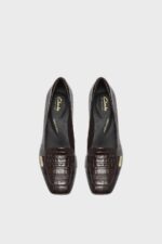 clarks fernie edge brown croc 4