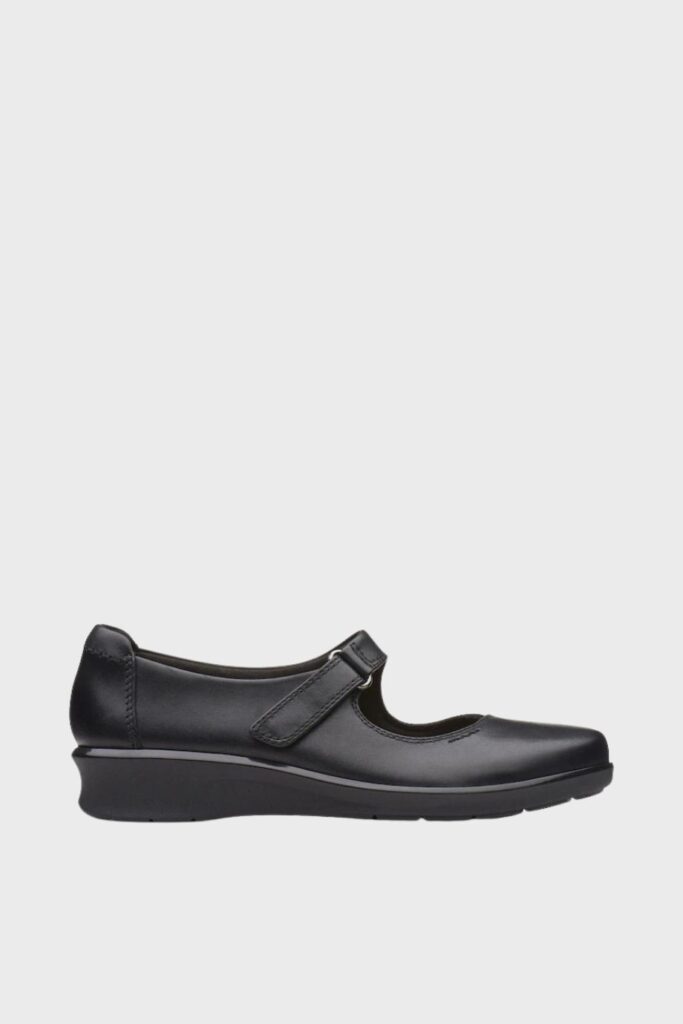 clarks hope henley black 5