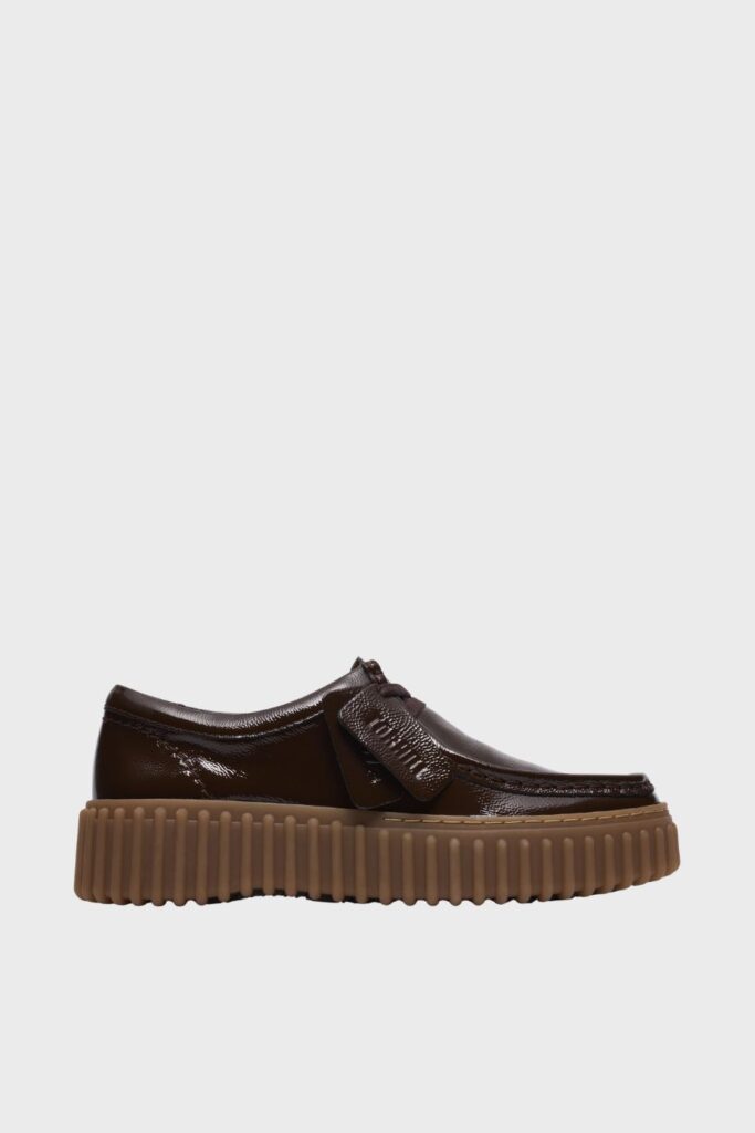 clarks torhill bee dark brown pat