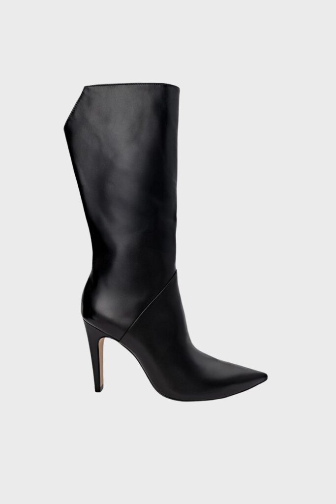 754041 carrano black