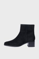 clarks wren top black suede 1