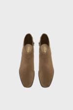 clarks wren top walnut suede 5