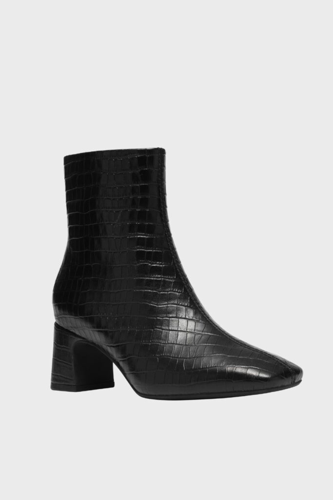 clarks fernie zip black croc 1